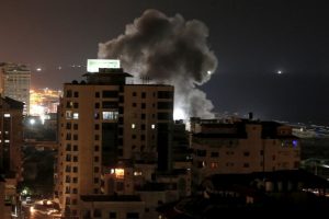 İsrail'den Gazze'ye tank saldırısı