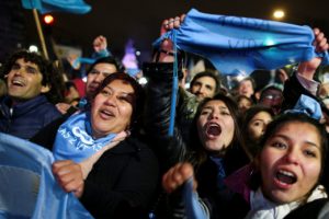 Arjantin'de kürtaj yasası reddedildi