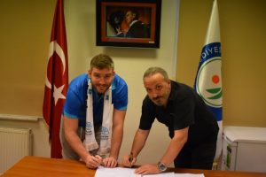Bursa Nilüfer Belediyespor yeni transferlerle güçleniyor