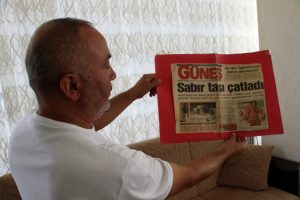 2001 krizinde Ecevit'e yazar kasa fırlatan vatandaş konuştu