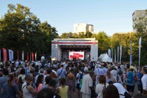 Moskova'da Türk festivaline yoğun ilgi