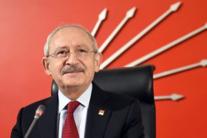 Kılıçdaroğlu, Akşener'i kutladı