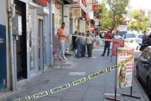 Kadıköy'de baltalı silahlı kavga