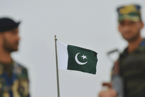 Pakistan'da bombalı saldırı: 14 yaralı