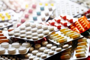 Eczacılardan 'ABD menşeli ilaç yazılmasın' talebi