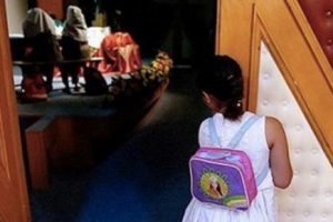İran 16 yaşından küçük kızların evliliğini yasaklayacak