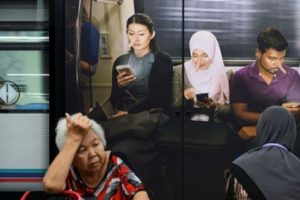 Malezya'da tartışmalı yalan haber yasası kaldırıldı