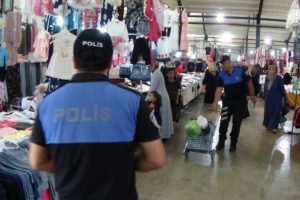 Bursa'da polisler çantalarını aldı, ruhları bile duymadı