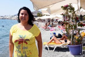 Bodrum'da halk plajında şezlongdan ücret talebi iddiası