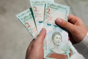 Venezuela, hiper enflasyonla mücadele planını uygulamaya koydu