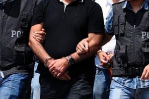 Eski vali yardımcısı FETÖ'den tutuklandı