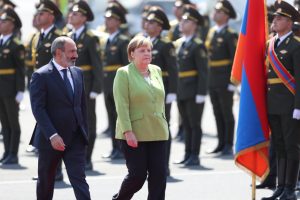 Almanya Başbakanı Merkel, Ermenistan'da