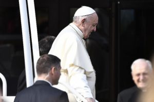 Başpiskopos 11 sayfalık mektupta Papa'nın istifasını istedi