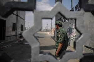Mısır Refah Sınır Kapısı'nı açtı