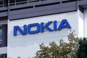 Nokia 500 milyon dolar kredi aldı