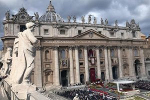 Shapiro: 'Vatikan kiliselerde çocuk istismarınının örtbas edildiğini biliyordu'
