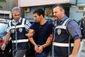 Bursa'da cezaevinden izinli çıktı, uzaklaştırma kararı aldıran eşini öldürdü