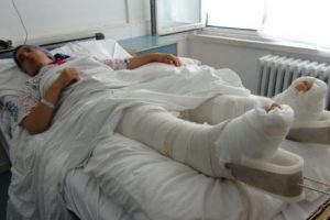 Bursa'da 4'üncü kattan atlayan kadın, yine ameliyat oldu