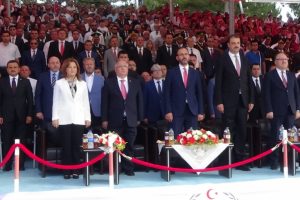 Bakan Kasapoğlu, Zafer Bayramı kutlamalarına katıldı