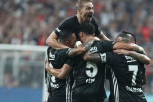 Beşiktaş UEFA Avura Ligi'nde gruplara kaldı