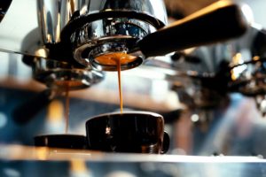 Günde altı fincan kahve içmek erken ölüm riskini azaltıyor