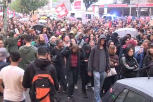 Berlin'de ırkçı şiddete karşı yürüyüş