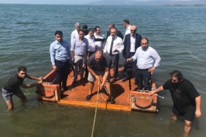 Bursa Büyükşehir Belediye Başkanı Aktaş, İznik Gölü'ndeki tarihi yapıyı inceledi