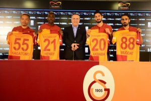Galatasaray 7 transfer yaptı, 13 gönderdi
