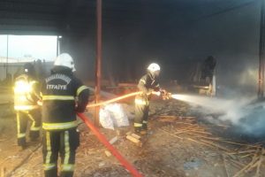 Kereste fabrikasında yangın açıklaması