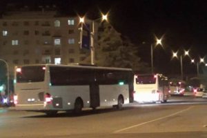 Askerler Suriye sınırına otobüslerle sevk edildi