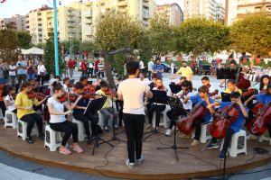 Bursa'da müziğin tınısı bu parkta hayat buluyor