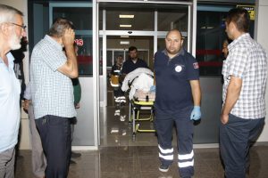 Bursa'da traktör devrildi: 2 kişi yaralı