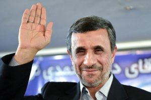 Ahmedinejad'ın yardımcısından 'kumpas' iddiası