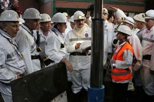 Enerji Bakanı Dönmez maden ocağına indi