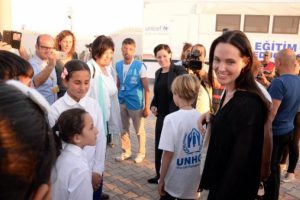 Angelina Jolie'nin ziyaret ettiği kamp kapatıldı