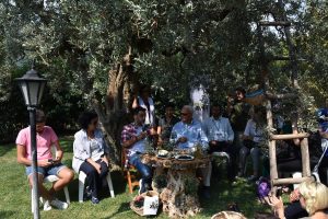 Ünlü aşçı Arda Türkmen Bursa'da zeytin festivaline konuk oldu