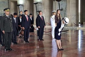 Japonya Prensesi Mikasa'dan Anıtkabir'e ziyaret