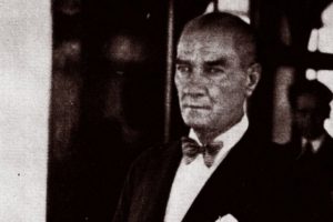 Siyaset bilimci Mütercimler: Atatürk yaşasaydı 'Ya ben yeni bir parti kurayım' derdi