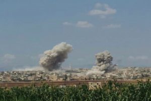 İdlib ve Hama'ya bomba yağdı: Çok sayıda yaralı var