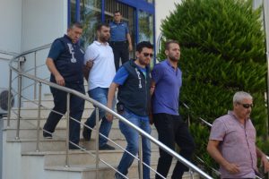 Bursa Mudanya'da aranan 2 zanlı yakalandı