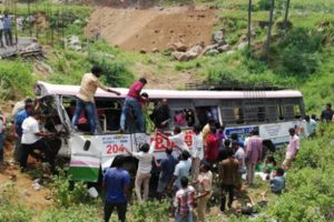 Ülke yasta: Otobüs kazasında 45 kişi öldü