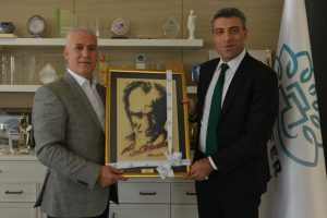 Öztürk Yılmaz'dan Bursa Nilüfer Belediye Başkanı Bozbey'e övgü