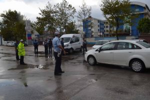 Bursa'da yağmurlu havada 90 polisle "huzur" operasyonu