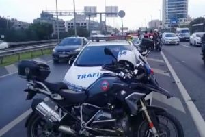 Motorize polis ekipleri kaza yaptı!