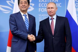 Putin'den Abe'ye: Barış anlaşması imzalayalım