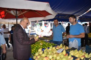 Bursa İznik Belediye Başkanı Sargın'dan pazarı ziyareti