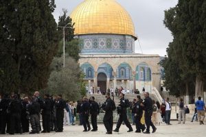 Hamas: İsrail Mescid-i Aksa'da hakimiyet kurmaya &ccedil;alışıyor