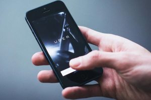 Danimarka'da Y&uuml;ksek Mahkeme'den Uber s&uuml;r&uuml;c&uuml;lerine cezaya onay