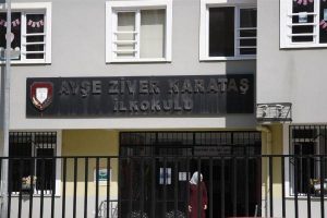Bursa'da okula yıldırım isabet etti! O anlar kamerada