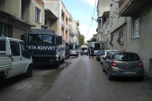 Bursa'da Başaran mahallesinde polis teyakkuzda